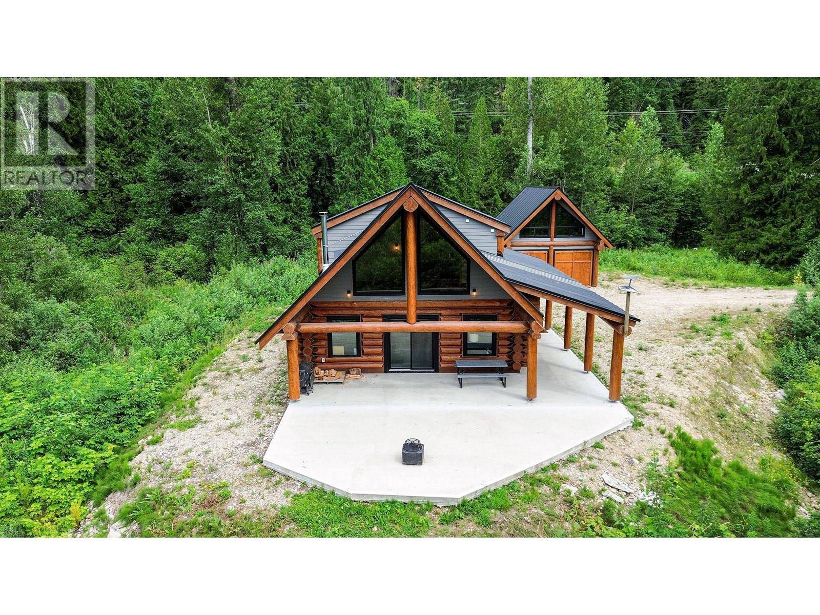 5860 TRANS CANADA HWY 1, Malakwa, BC V0E2J0