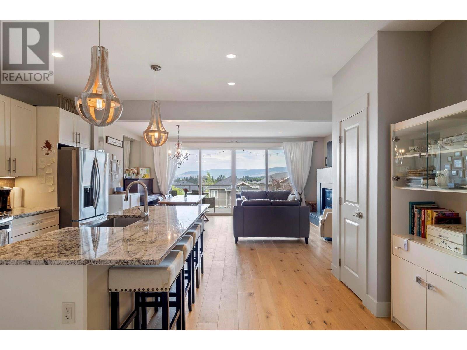 Kelowna, BC V1W5K5,1174 Bergamot Avenue