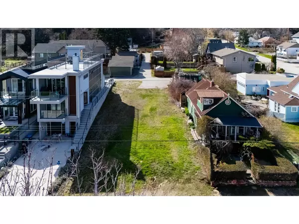 Summerland, BC V0H1Z1,12210 LAKESHORE Drive