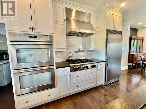 Dawson Creek, BC V1G4E8,6334 207 Road