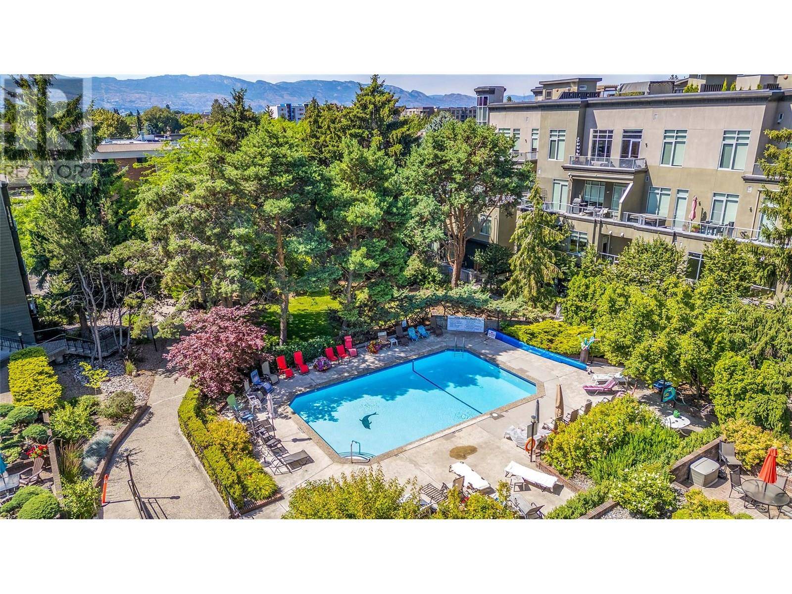 1056 Bernard AVE #112, Kelowna, BC V1Y8L7