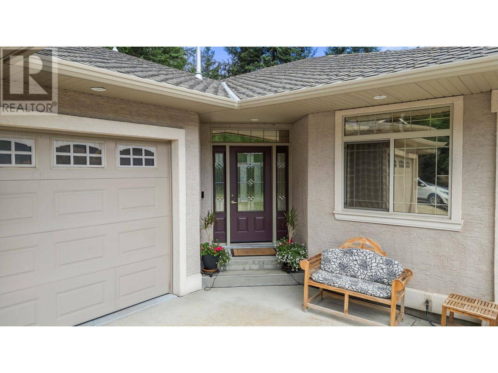 Blind Bay, BC V0E1H1,2777 Mountview Drive