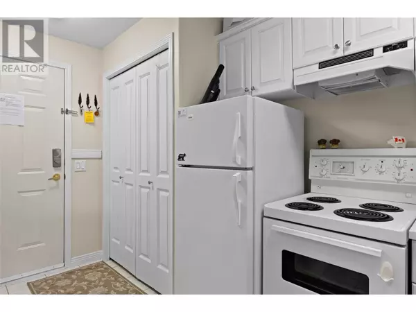 Kamloops, BC V0E5N0,3320 VILLAGE PL #8