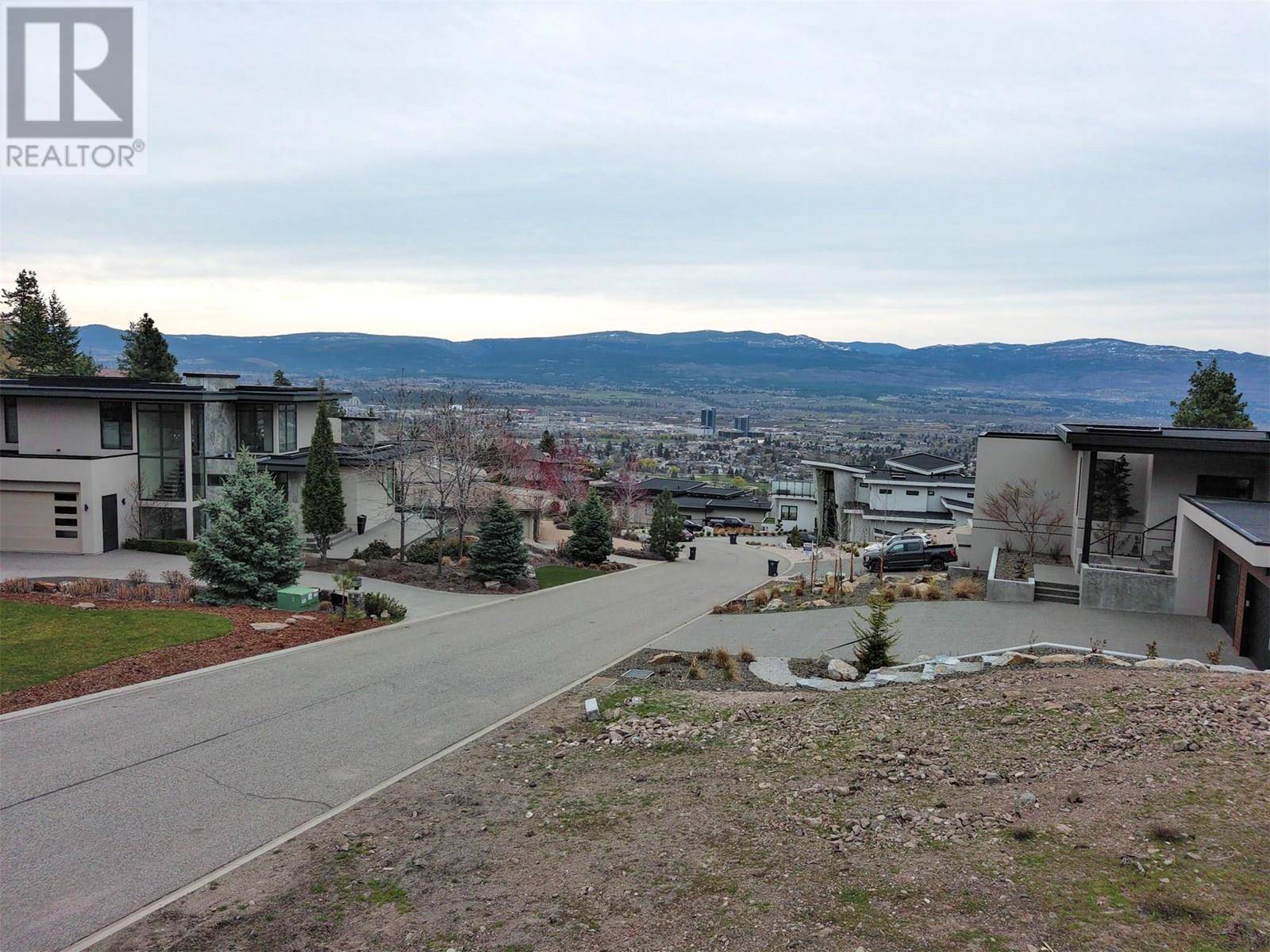 Kelowna, BC V1V2Y3,720 Pinehaven Court