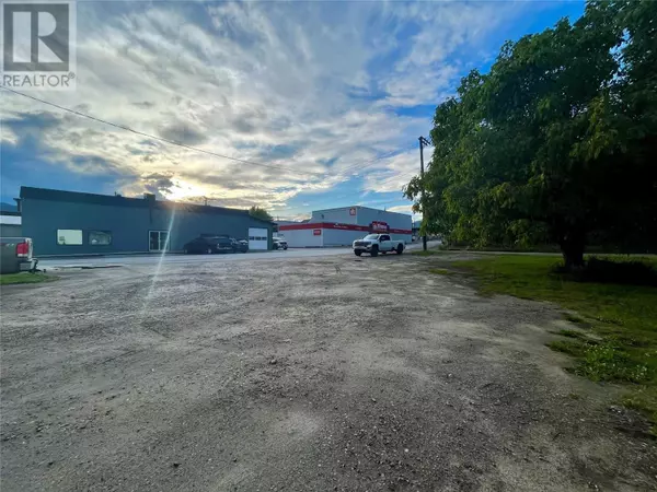 Nakusp, BC V0G1R0,219 Broadway Street W