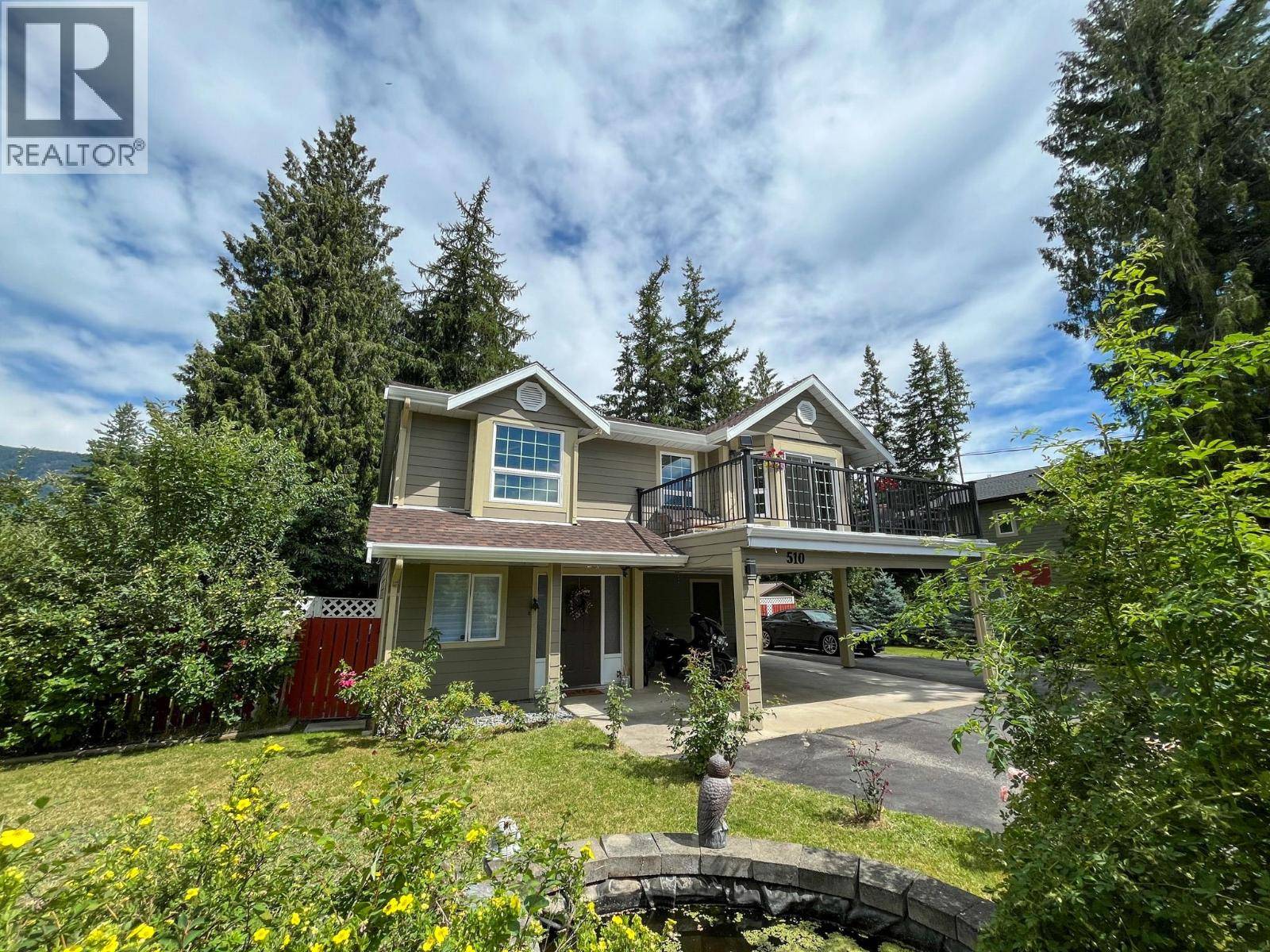 Sicamous, BC V0E2V0,510 Cedar Street