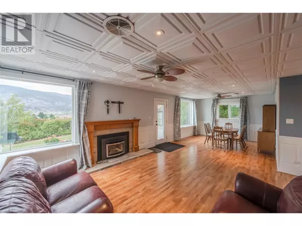 Kaleden, BC V0H1K0,100 Larch Avenue