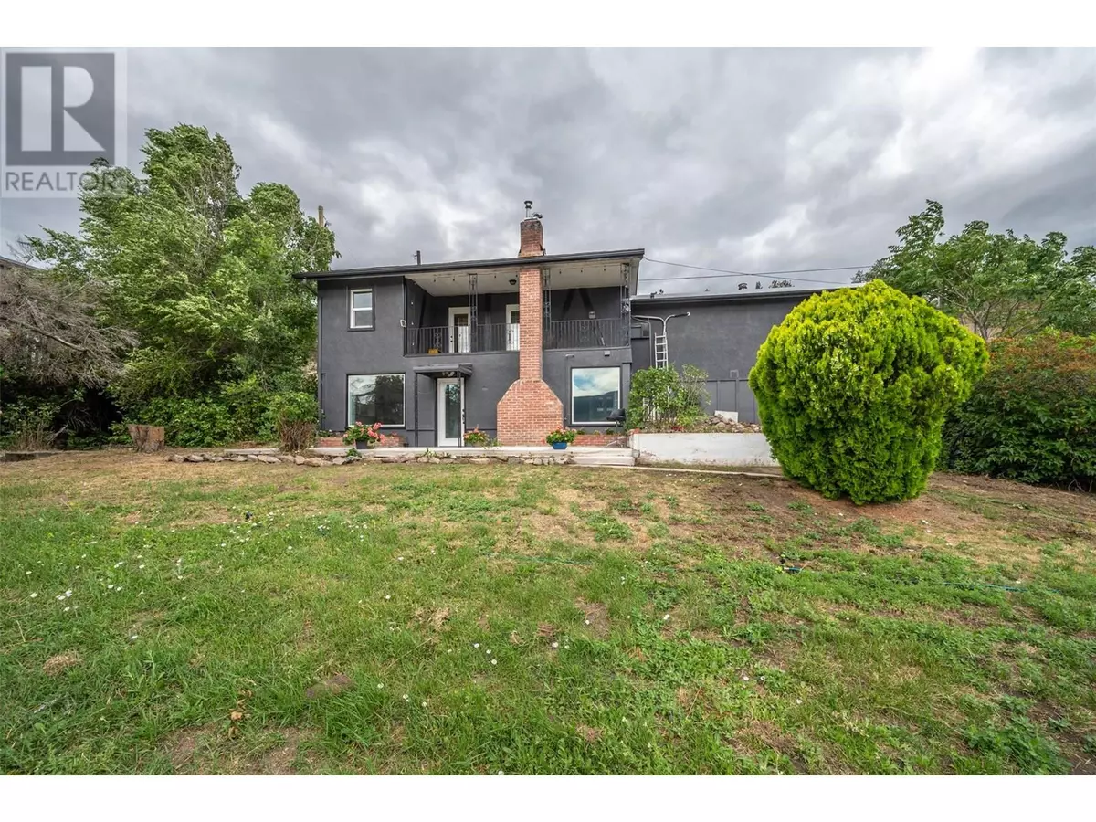 Kaleden, BC V0H1K0,100 Larch Avenue