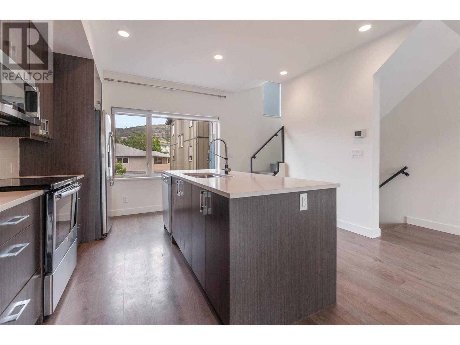 Penticton, BC V2A6H5,2922 Wilson ST #101