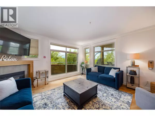 Kelowna, BC V1Y9W1,1088 Sunset DR #310