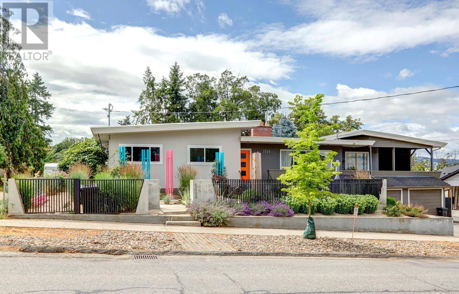 2006 37 Avenue, Vernon, BC V1T2X1