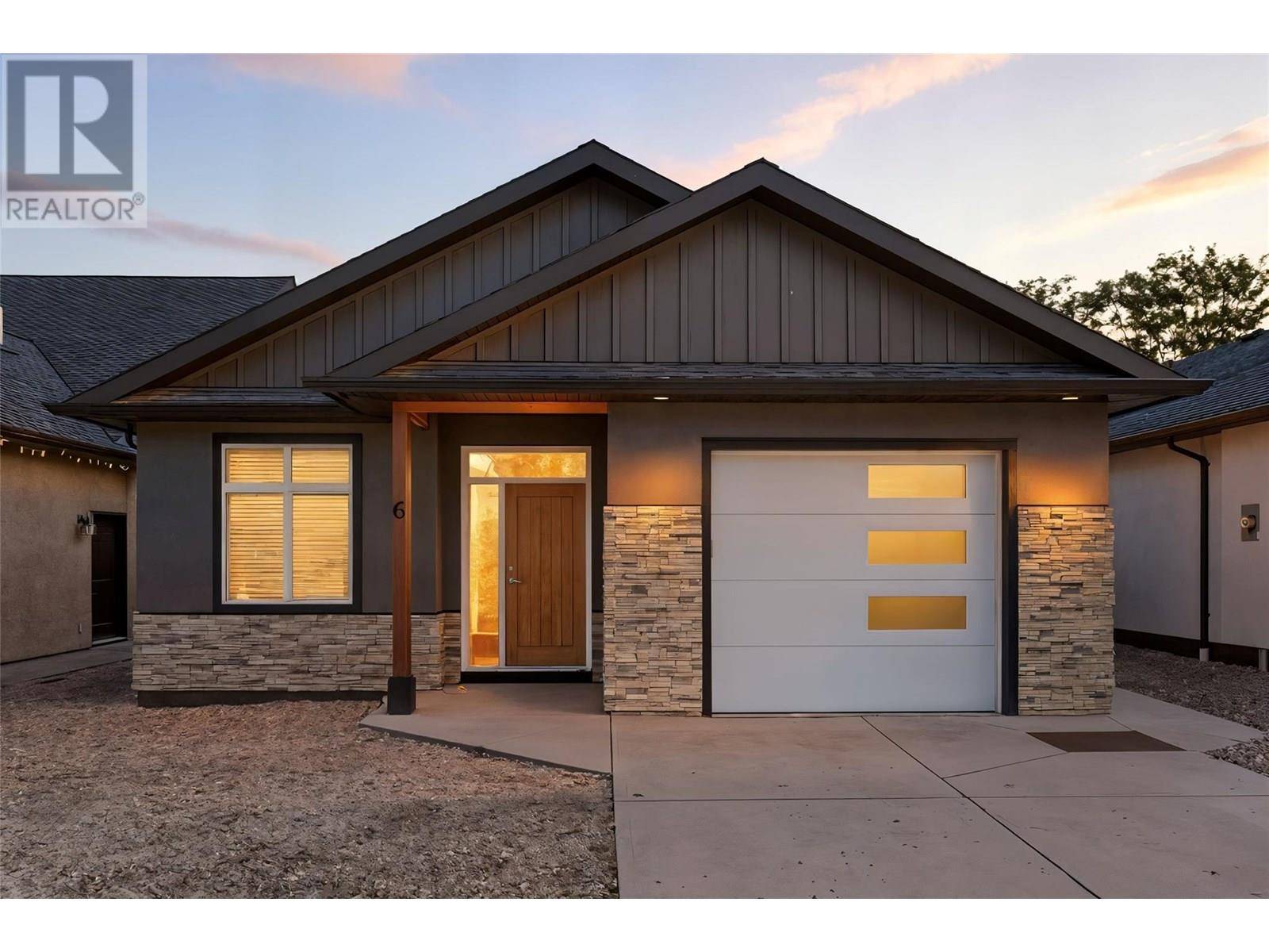 151 Beatty Ave NW AVE Northwest #6, Salmon Arm, BC V1E2W4