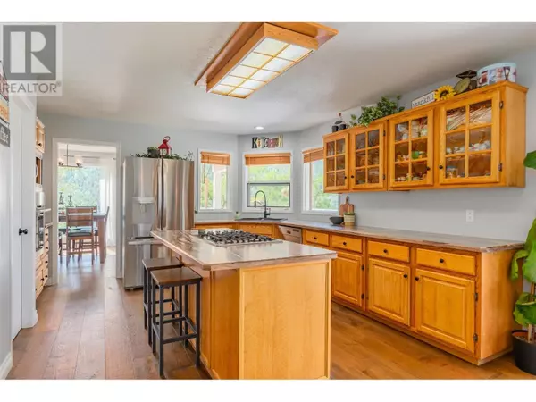 Genelle, BC V0G1G0,507 15TH Avenue