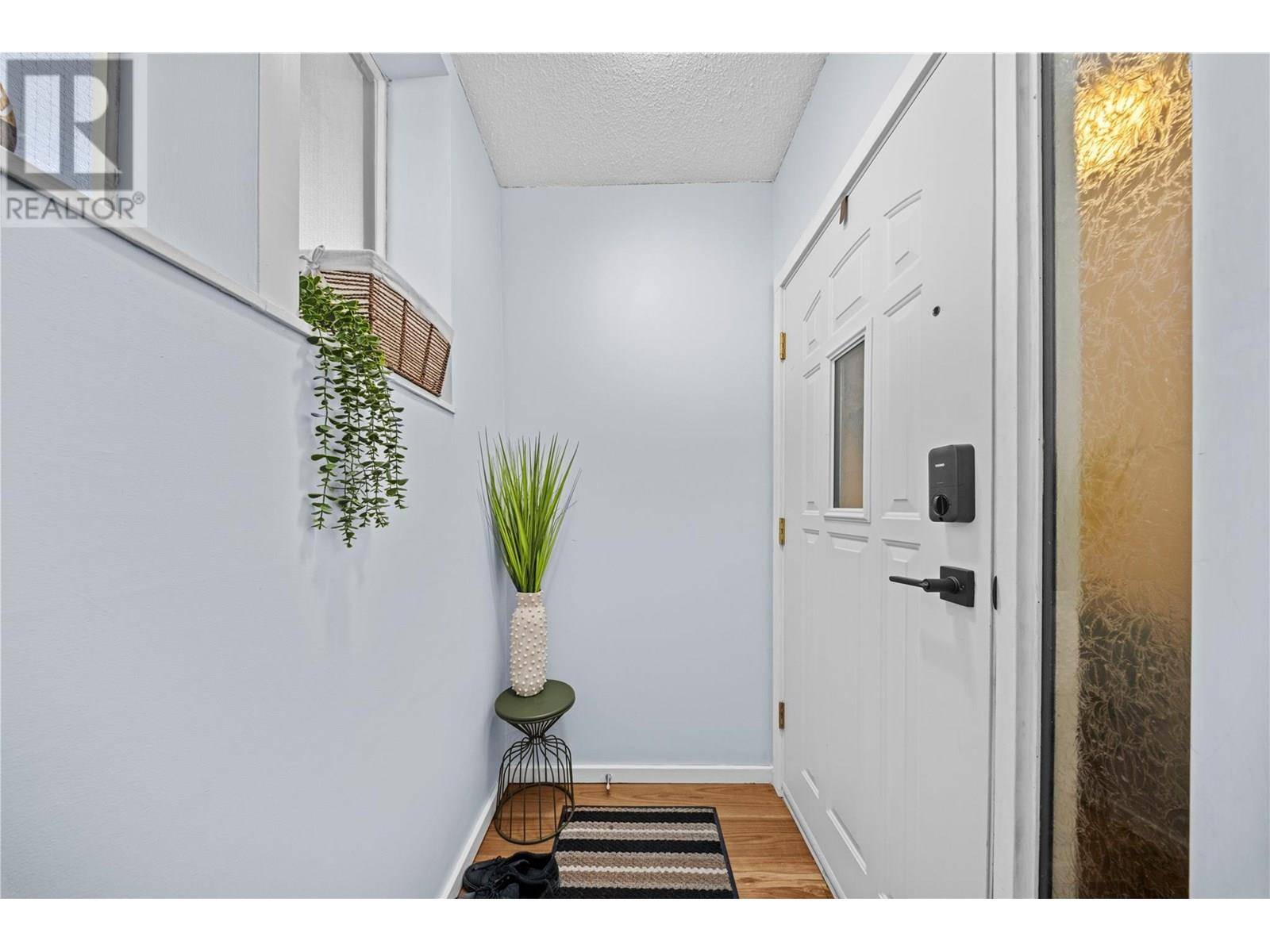 Kamloops, BC V2C1L9,137 Mcgill RD #72