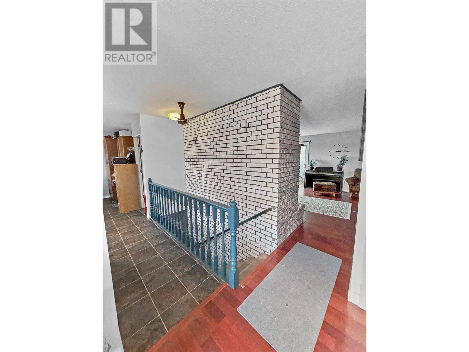 Kamloops, BC V1S1H6,593 Braemar Drive