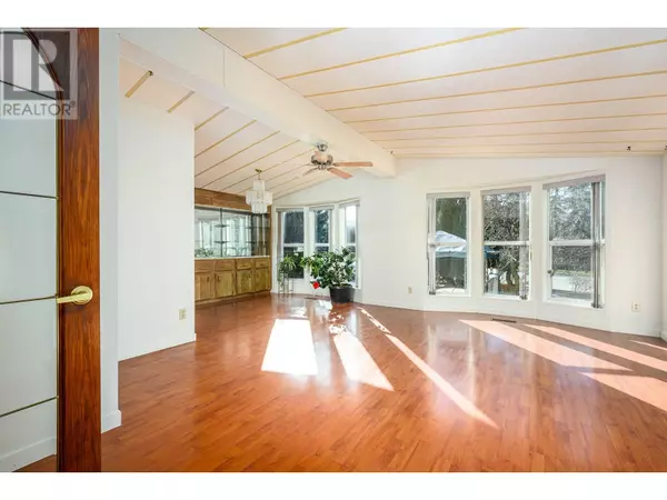 Kelowna, BC V4V1R7,720 Commonwealth RD #108