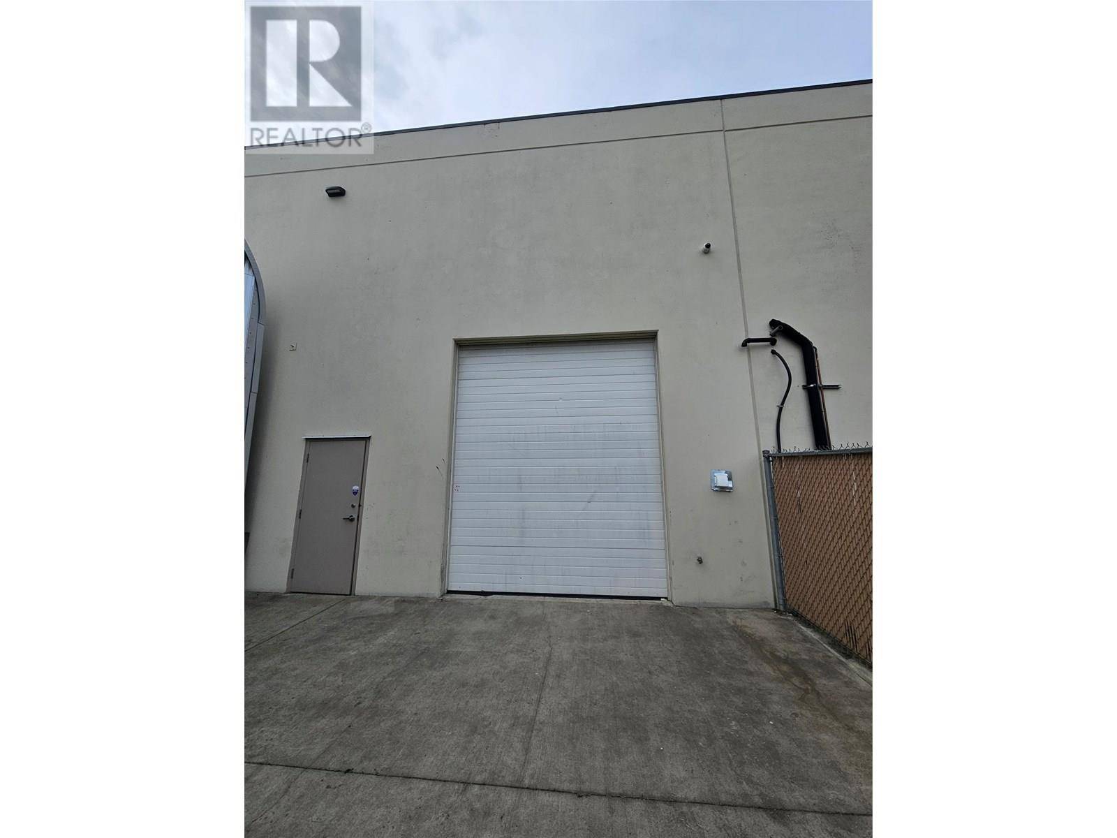 Kelowna, BC V1V2M2,480 Neave CT #103