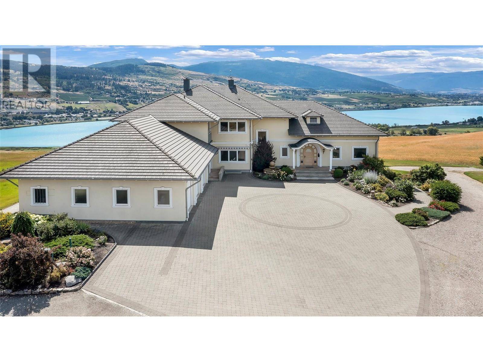 202 Stepping Stones Crescent, Spallumcheen, BC V1H1X2