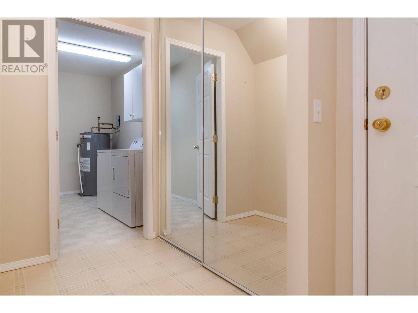 Revelstoke, BC V0E2S0,311 Sixth ST East #206