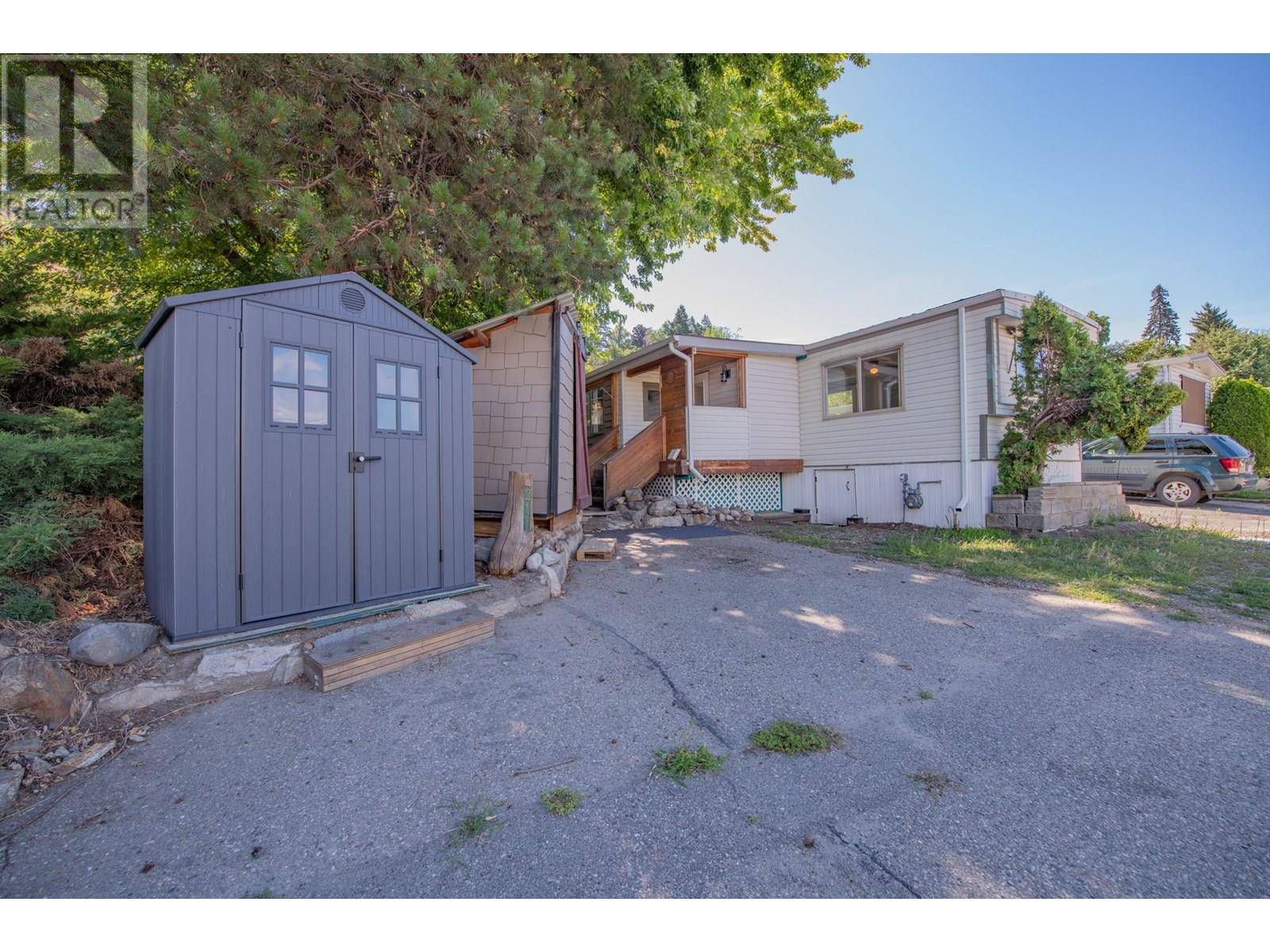 Coldstream, BC V1B1Z3,15401 Kalamalka RD #211