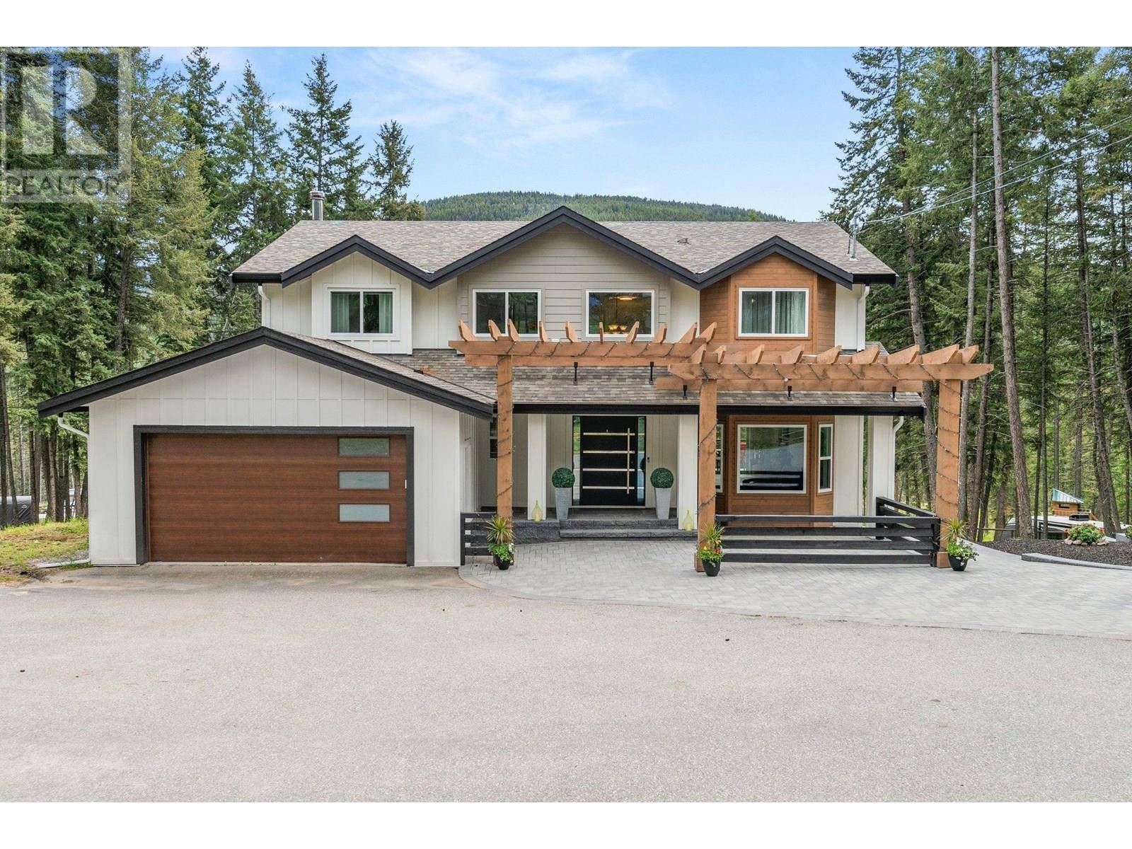 Kelowna, BC V1P1J2,7967 Falcon Ridge Crescent
