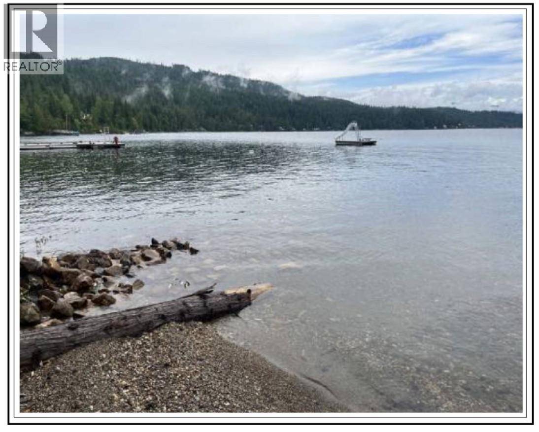 6745 Eagle Bay Road, Eagle Bay, BC V0E1T0