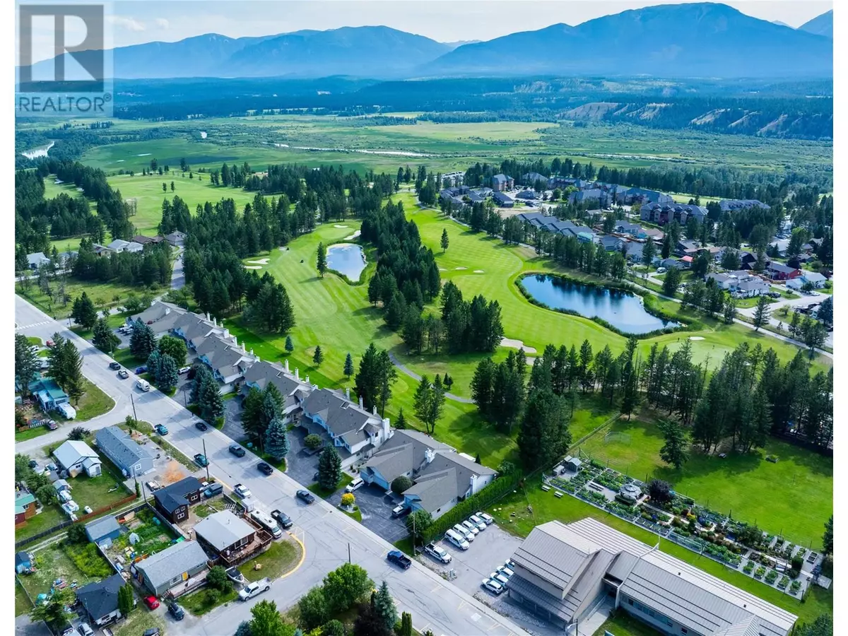 Radium Hot Springs, BC V0A1M0,7525 Columbia AVE #17