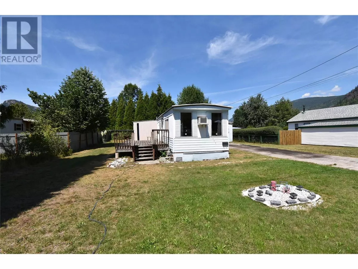Castlegar, BC V1N3E1,159 SCHULTE Crescent