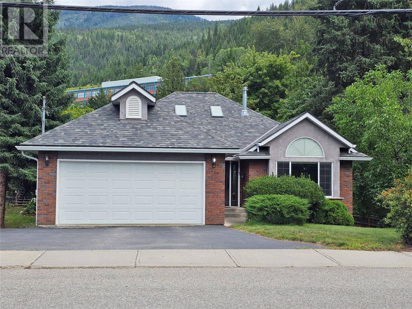 410 Fifth Street, Nelson, BC V1L2W7