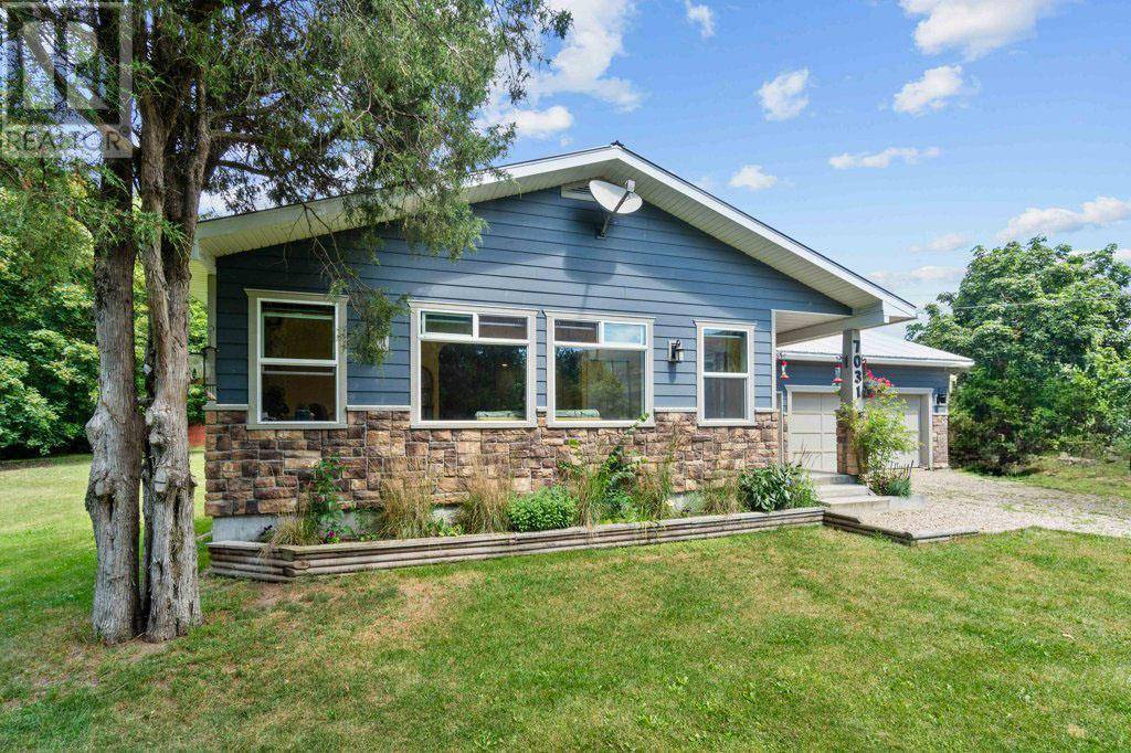 Salmon Arm, BC V1E3C4,7031 50 Avenue SW