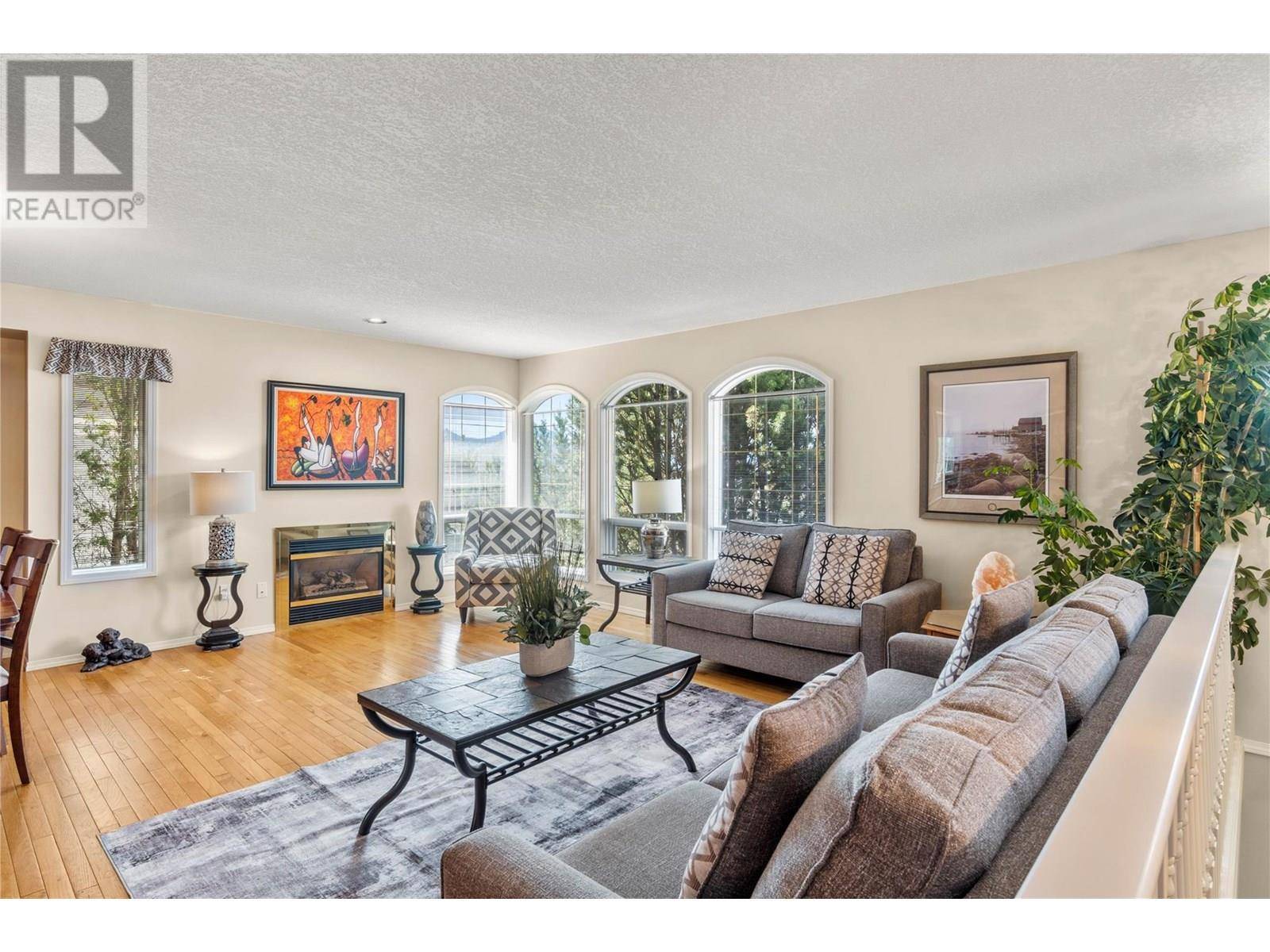 Kamloops, BC V2E2L9,1869 MCKINLEY Court