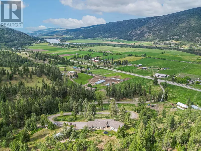 8548 YELLOWHEAD Highway, Kamloops, BC V0E1Z2