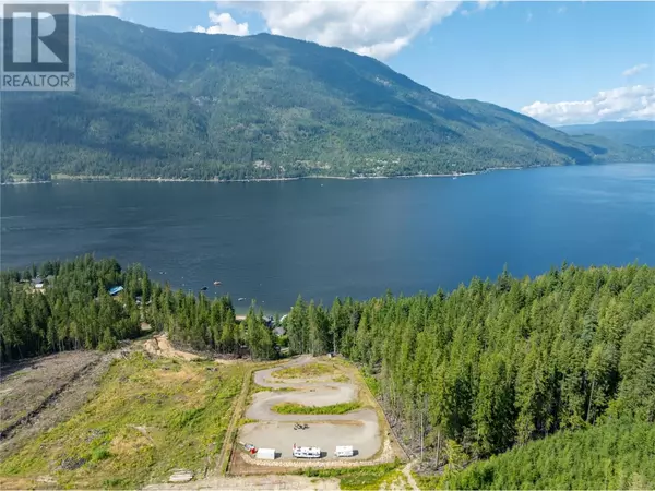 6226 Armstrong Road, Eagle Bay, BC V0E1T0