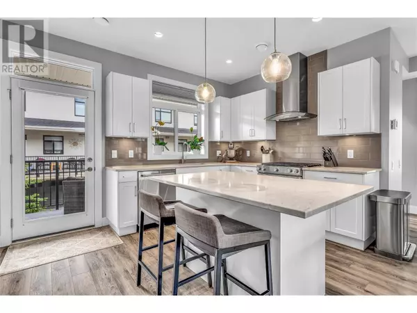 Kelowna, BC V1Y0B2,1102 Cameron AVE #9