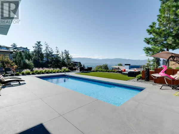 Kelowna, BC V1V2Y3,722 Highpointe Place