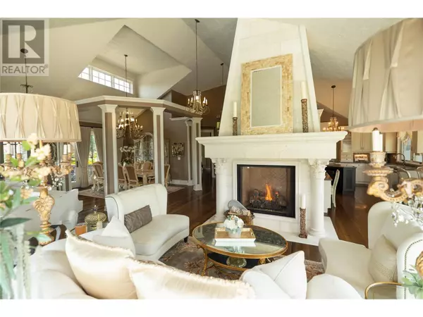 Kelowna, BC V1W5B9,4768 CARMEL Crescent