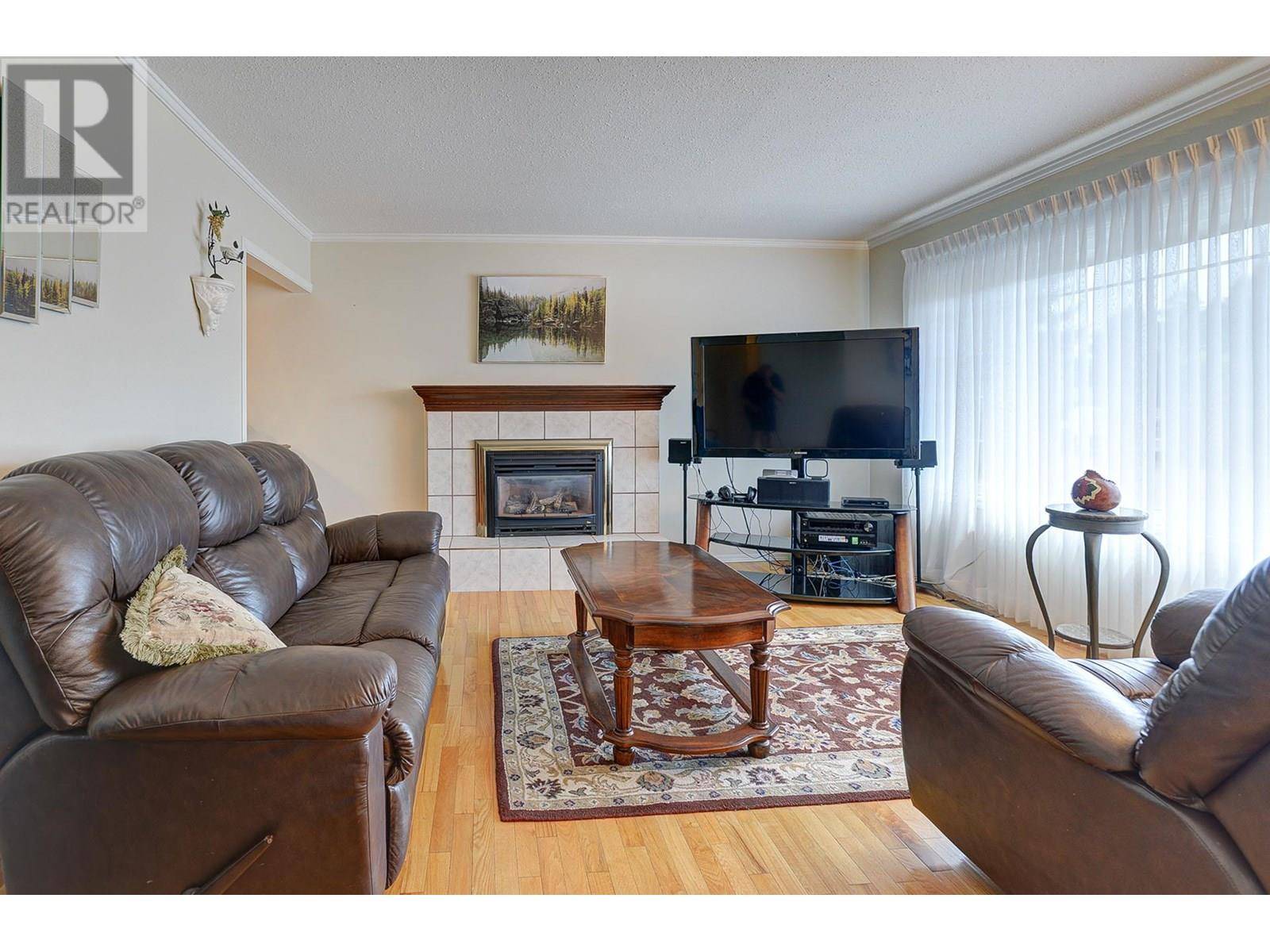 Kamloops, BC V2B5J2,660 VALDES Drive