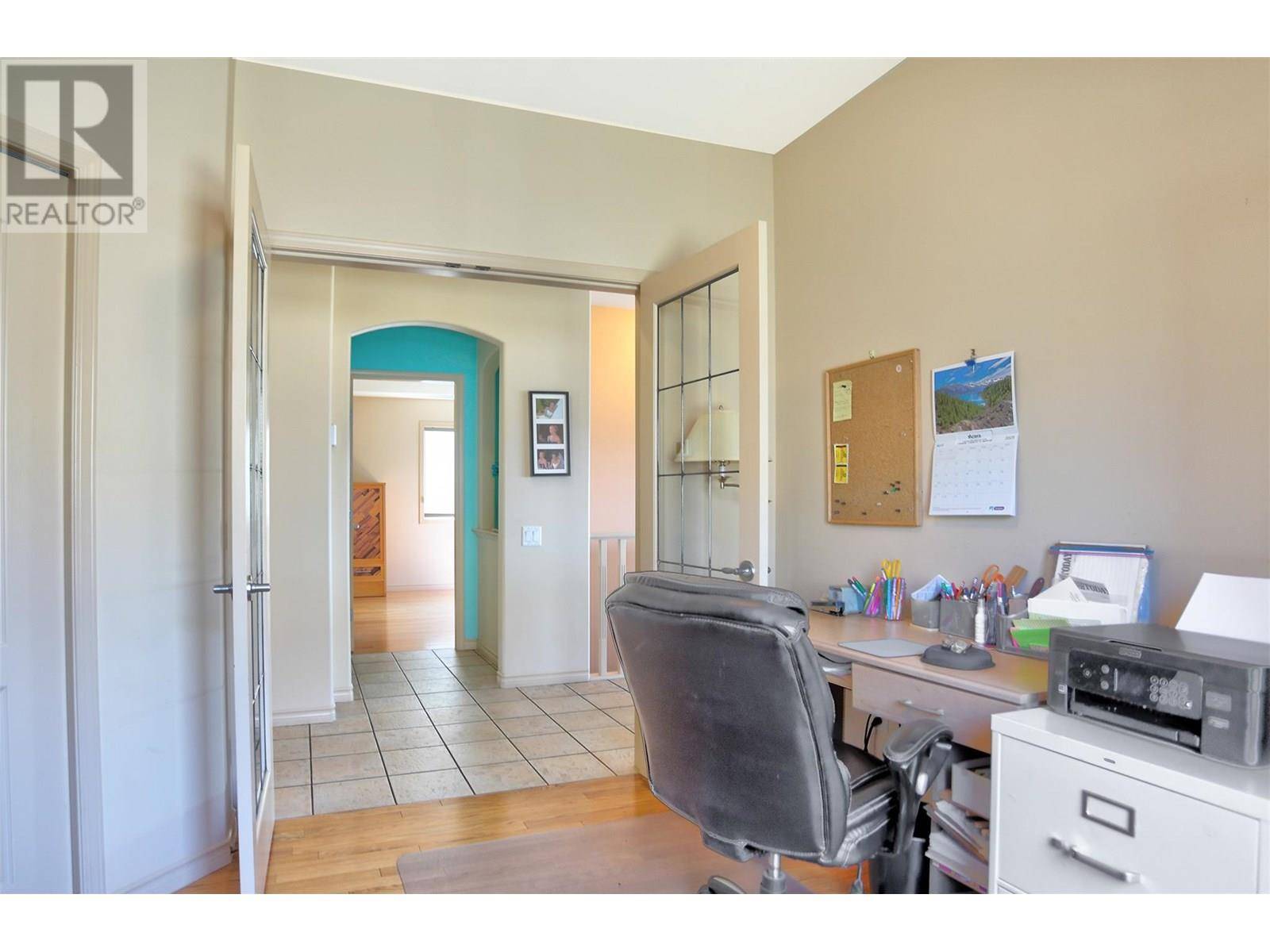 Kelowna, BC V1W4W5,5038 South Ridge Drive