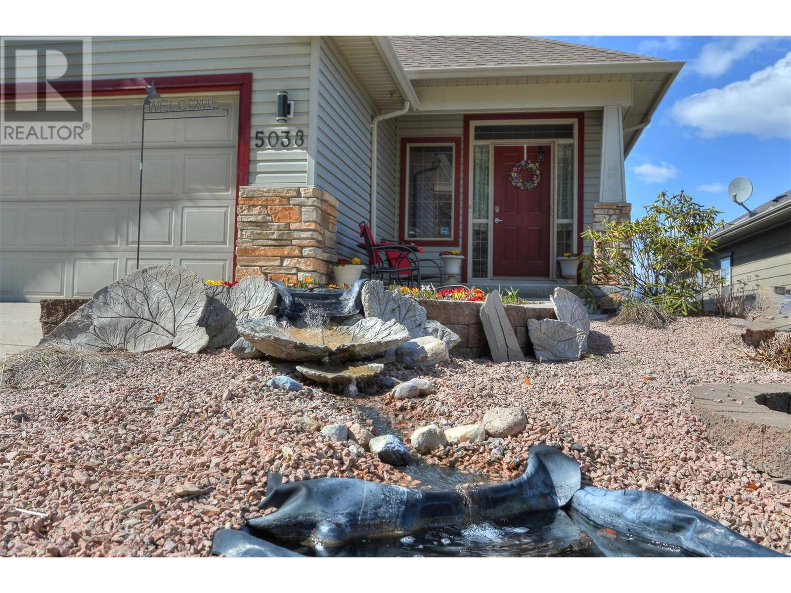 Kelowna, BC V1W4W5,5038 South Ridge Drive
