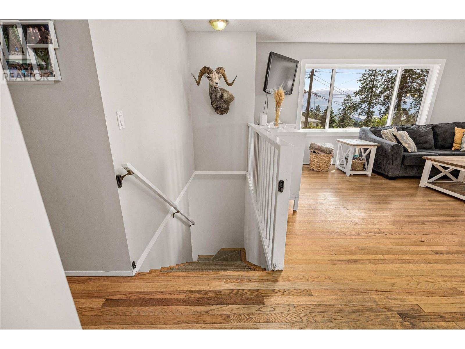 West Kelowna, BC V4T1H8,3530 Chives Place