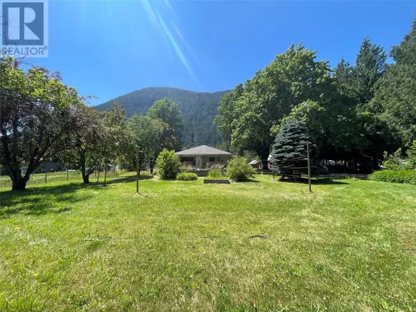 Slocan Park, BC V0G2E0,2989 Slocan Valley East Road