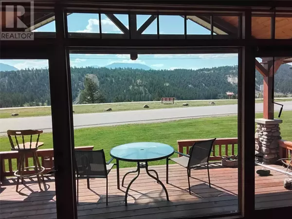Invermere, BC V0A1K4,453 13TH Avenue