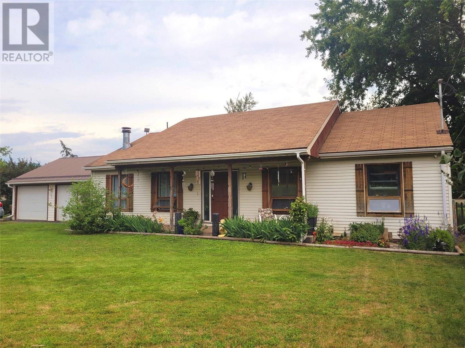 177 24 Highway, Little Fort, BC V0E2C0