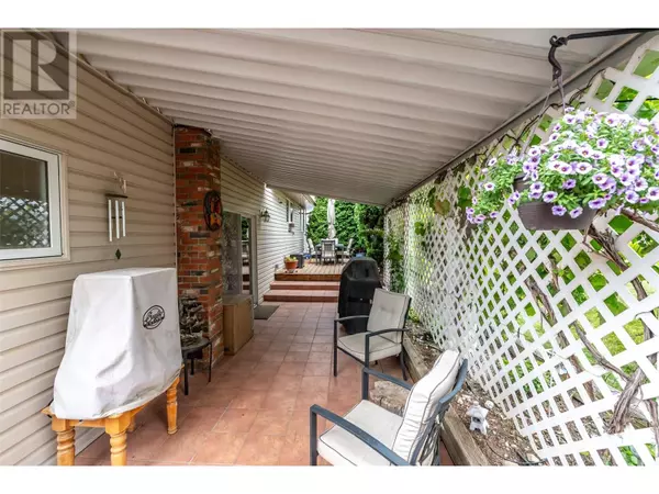 Oliver, BC V0H1T4,567 Lakeview Place