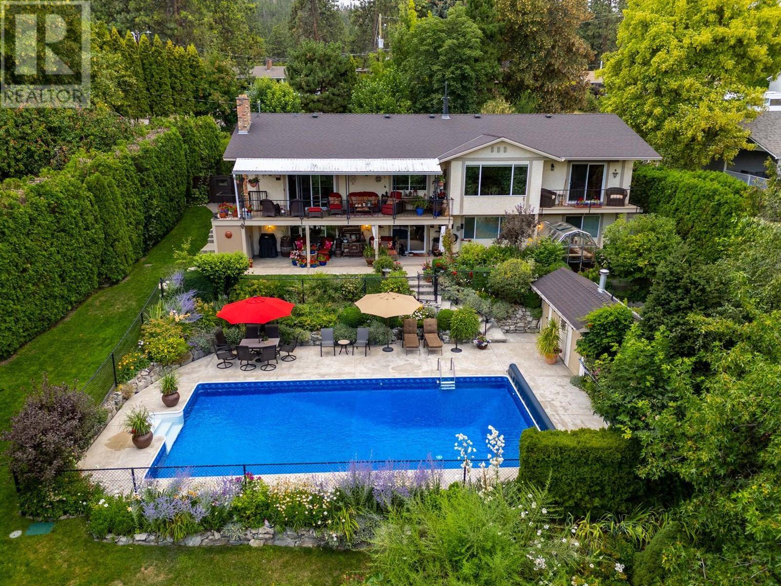 13 Alameda Court, Kelowna, BC V1V1C6