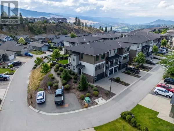 Lake Country, BC V4V2W5,12798 Lake Hill DR #61