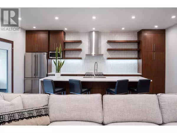 Revelstoke, BC V0E2S0,1240 Powerhouse RD #4104/4204