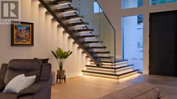 Kelowna, BC V1V2Y3,740 Pinehaven Court