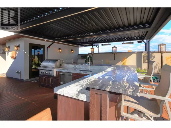 Kelowna, BC V1Y1E2,2245 Abbott ST #301