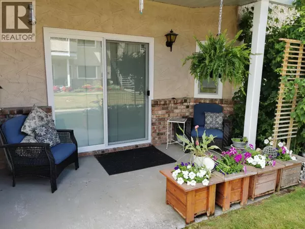 Summerland, BC V0H1Z0,13620 Victoria RD North #11